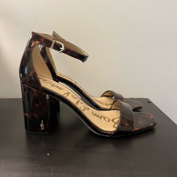Sam Edelman tortoise shell heels - Picture 2 of 5